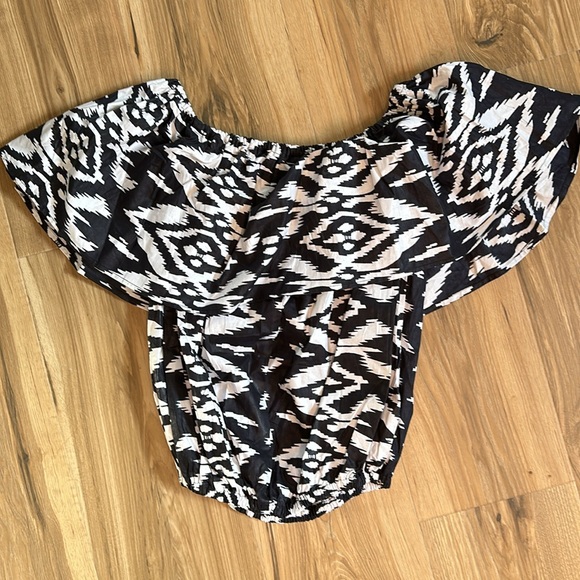 Print Off the Shoulder Top - Picture 3 of 3